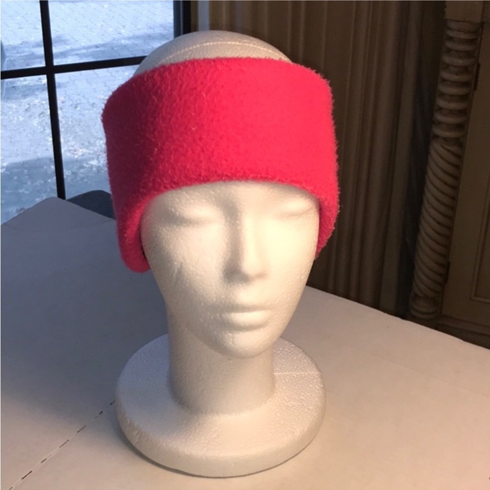 3 Three earmuffs